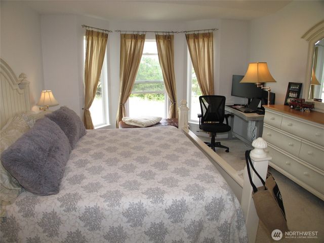 32404 G Street, Ocean Park, WA 98640