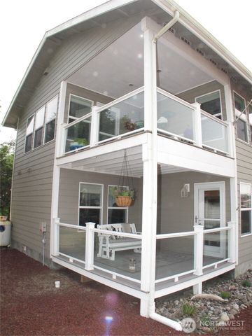 32404 G Street, Ocean Park, WA 98640