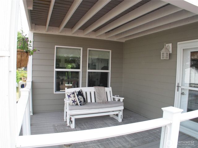 32404 G Street, Ocean Park, WA 98640