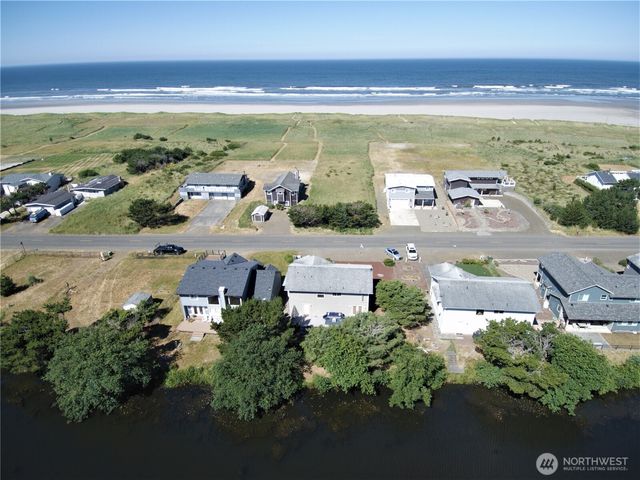32404 G Street, Ocean Park, WA 98640