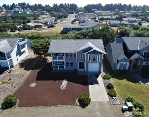 32404 G Street, Ocean Park, WA 98640