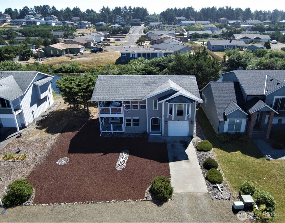 32404 G Street, Ocean Park, WA 98640