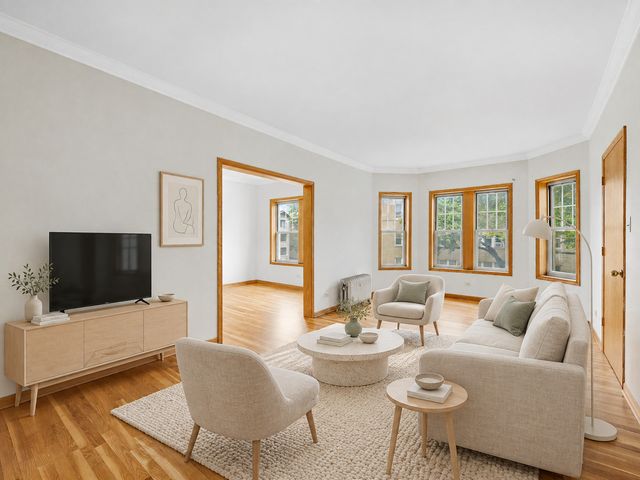 403 S Harvey Avenue 2B, Oak Park, IL 60302
