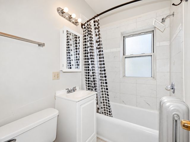 403 S Harvey Avenue 2B, Oak Park, IL 60302
