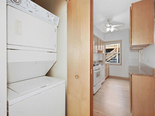 403 S Harvey Avenue 2B, Oak Park, IL 60302