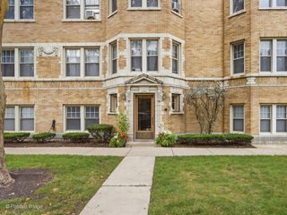 403 S Harvey Avenue 2B, Oak Park, IL 60302
