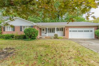 1903 Brookfield Drive, Akron, OH 44313