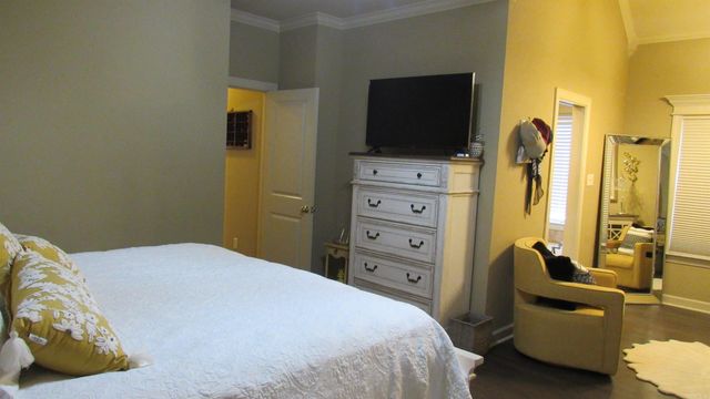 103 Crystalwood Court, Little Rock, AR 72210