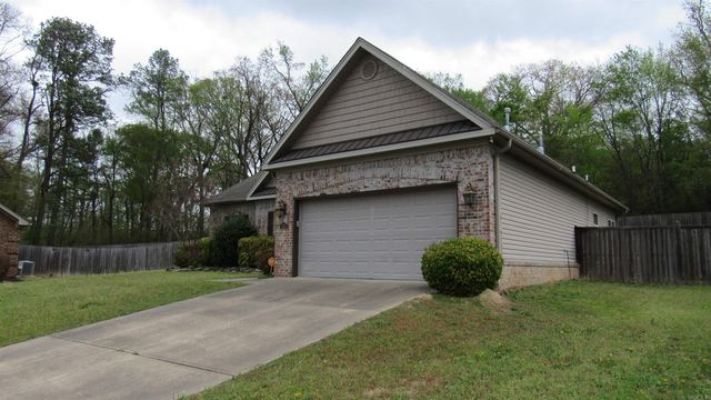 103 Crystalwood Court, Little Rock, AR 72210