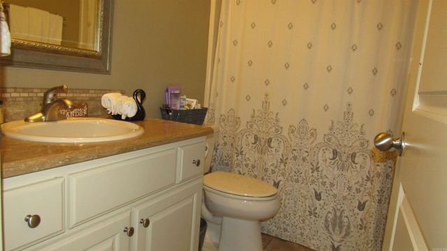 103 Crystalwood Court, Little Rock, AR 72210