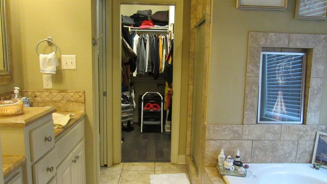 103 Crystalwood Court, Little Rock, AR 72210