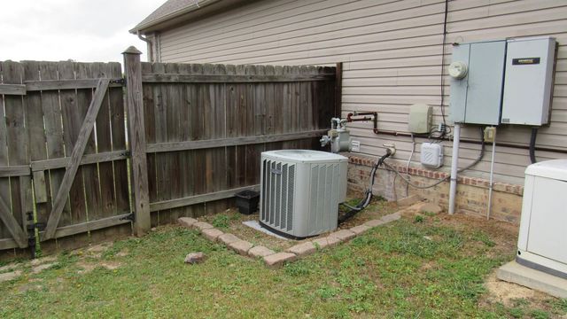 103 Crystalwood Court, Little Rock, AR 72210