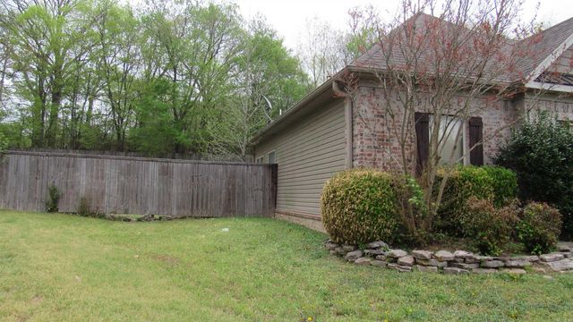 103 Crystalwood Court, Little Rock, AR 72210