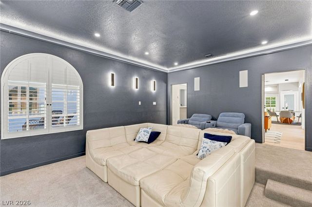 17 Quail Run Road, Henderson, NV 89014