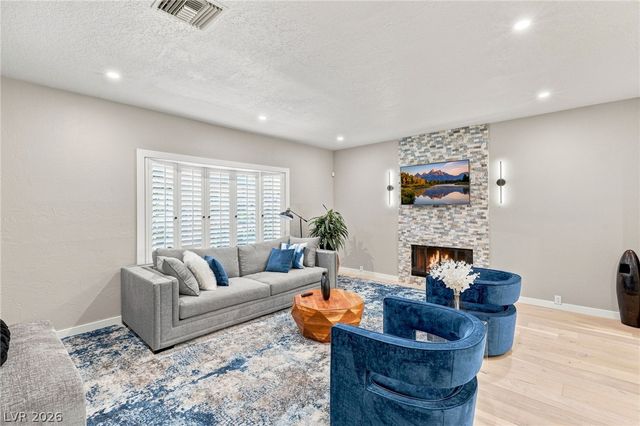 17 Quail Run Road, Henderson, NV 89014