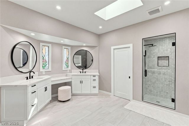 17 Quail Run Road, Henderson, NV 89014