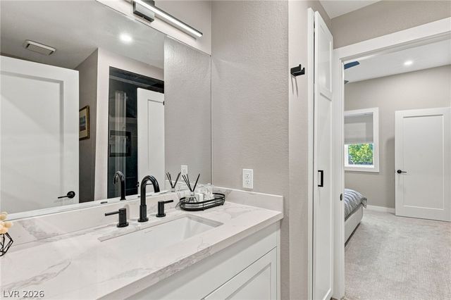 17 Quail Run Road, Henderson, NV 89014