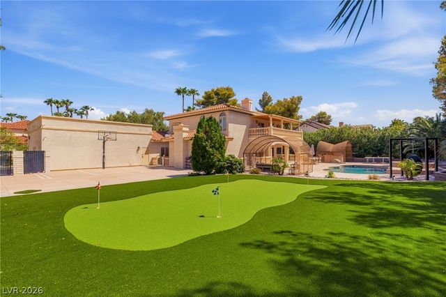 17 Quail Run Road, Henderson, NV 89014