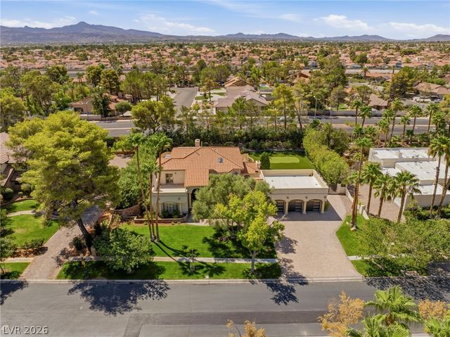 17 Quail Run Road, Henderson, NV 89014