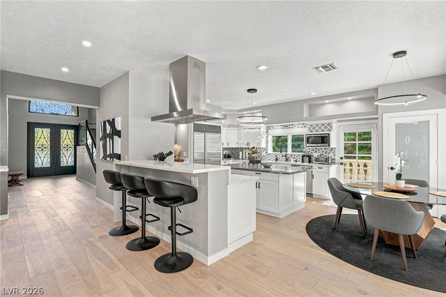 17 Quail Run Road, Henderson, NV 89014