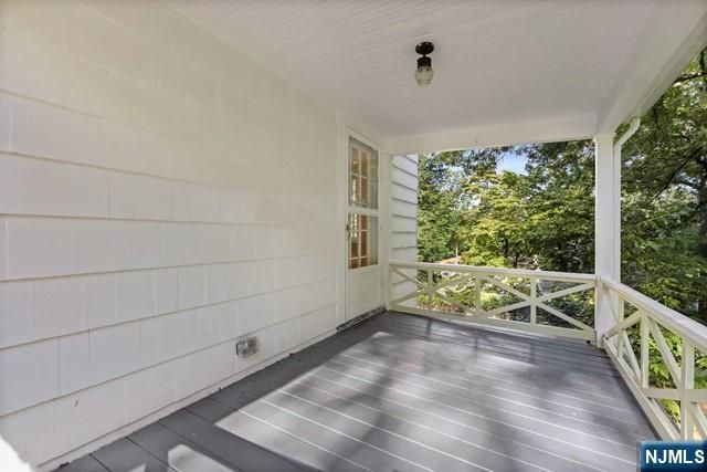 154 N Franklin Turnpike, Ho-ho-kus, NJ 07423