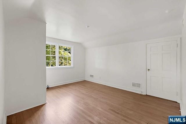 154 N Franklin Turnpike, Ho-ho-kus, NJ 07423
