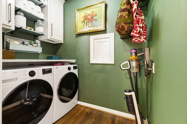 904 Clermont Avenue, Dallas, TX 75223