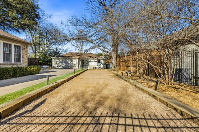 904 Clermont Avenue, Dallas, TX 75223