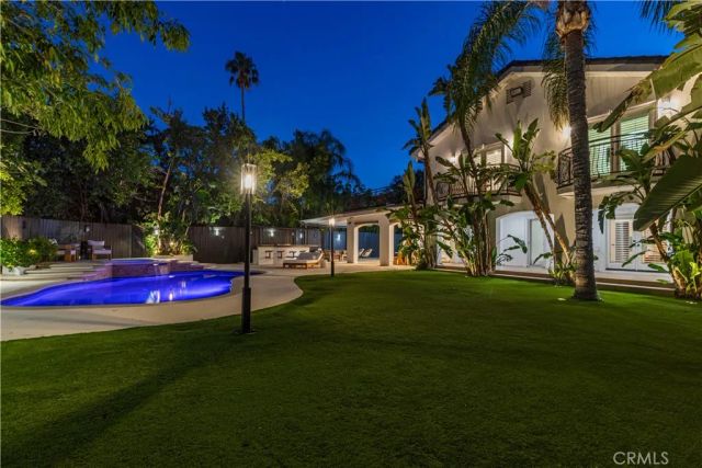 5242 Topeka Drive, Tarzana, CA 91356