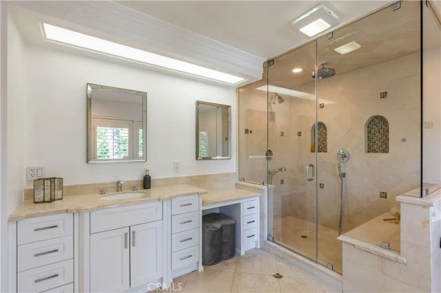 5242 Topeka Drive, Tarzana, CA 91356