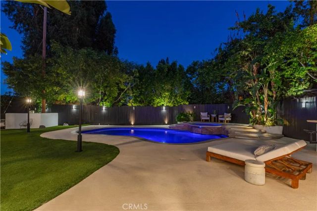 5242 Topeka Drive, Tarzana, CA 91356