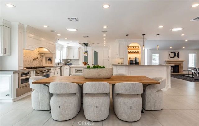 5242 Topeka Drive, Tarzana, CA 91356