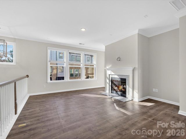 332 Hastings Run Drive, Charlotte, NC 28211