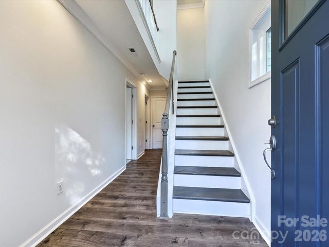 332 Hastings Run Drive, Charlotte, NC 28211