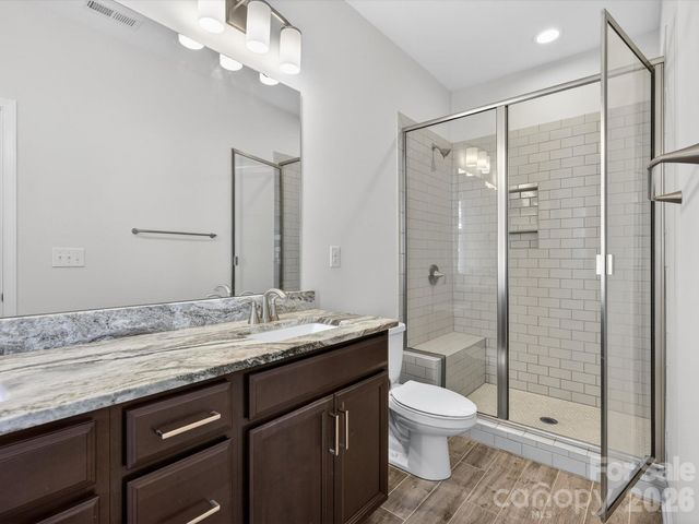 332 Hastings Run Drive, Charlotte, NC 28211