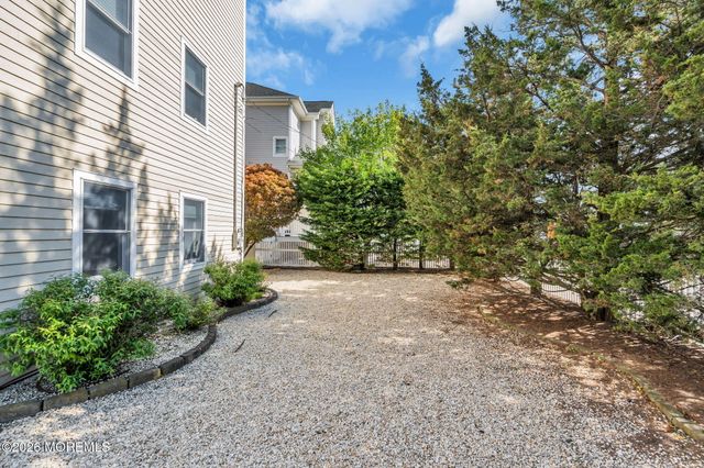 51 Fifth Avenue, Normandy Beach, NJ 08739
