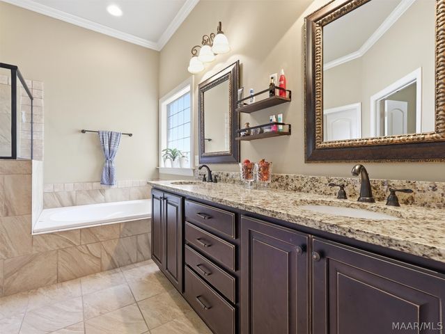 9144 Crescent Lodge Drive, Pike Road, AL 36064
