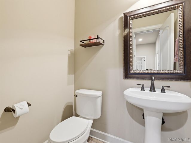 9144 Crescent Lodge Drive, Pike Road, AL 36064