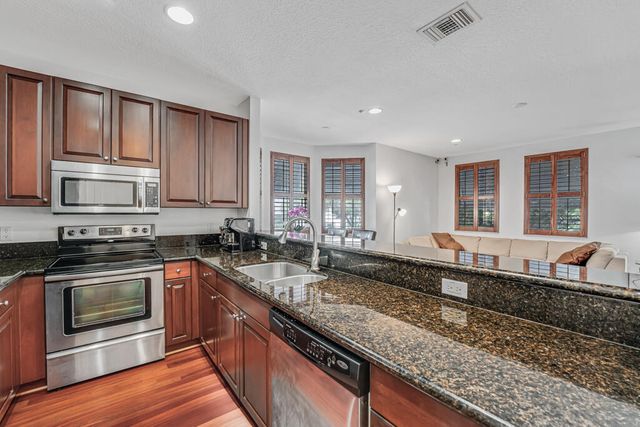 1388 Via De Pepi, Boynton Beach, FL 33426