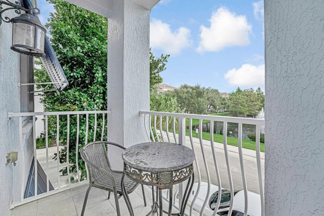 1388 Via De Pepi, Boynton Beach, FL 33426