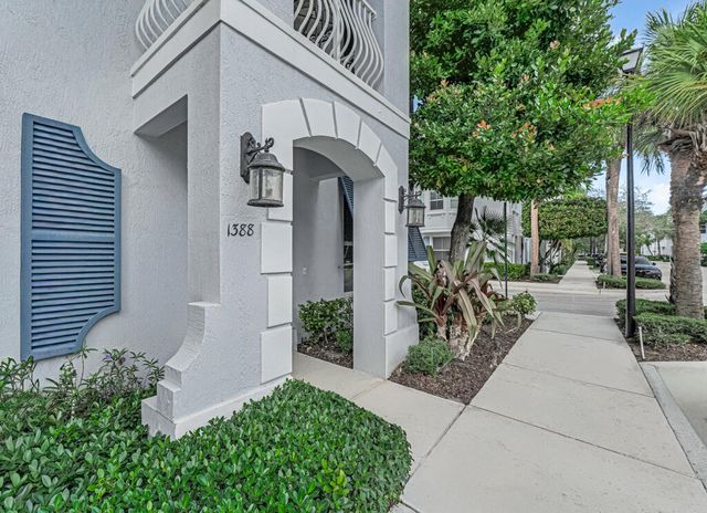 1388 Via De Pepi, Boynton Beach, FL 33426