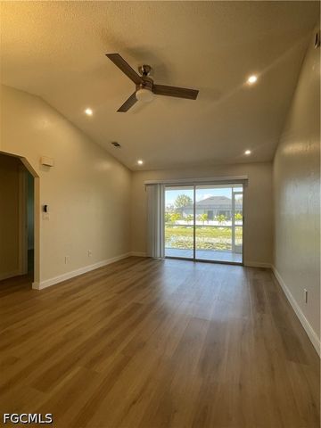 835 Gleason PKWY 3, Cape Coral, FL 33914