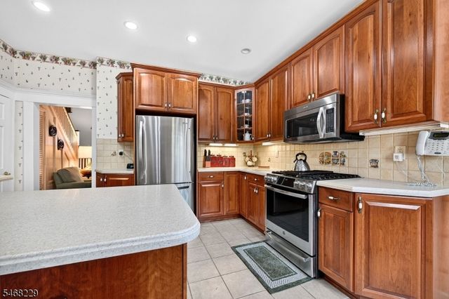 835 Osborne Ave, Plainfield City, NJ 07062