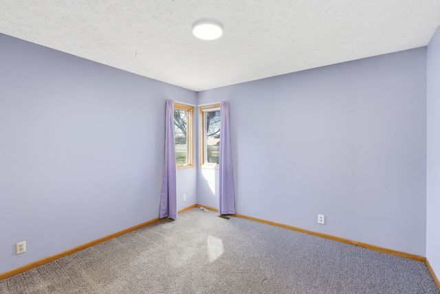 1137 N Burrows St, Belle Plaine, KS 67013