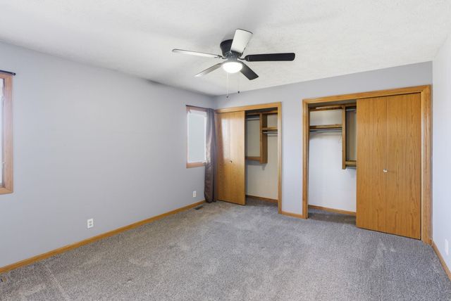 1137 N Burrows St, Belle Plaine, KS 67013