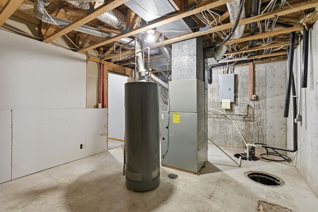 1137 N Burrows St, Belle Plaine, KS 67013