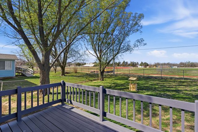 1137 N Burrows St, Belle Plaine, KS 67013