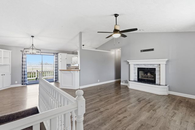 1137 N Burrows St, Belle Plaine, KS 67013