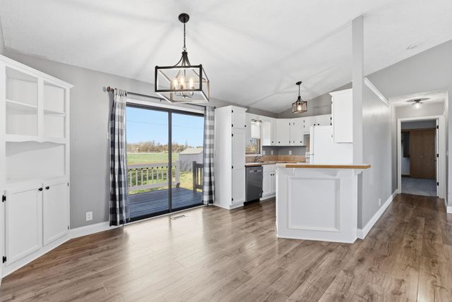 1137 N Burrows St, Belle Plaine, KS 67013