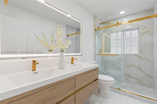 695 NW 107th Ln, Coral Springs, FL 33071